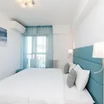 On La Croisette Deluxe 2 Bedrooms 2 Baths קאן