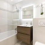 דירה On La Croisette Deluxe 2 Bedrooms 2 Baths קאן