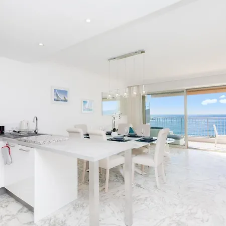 On La Croisette Deluxe 2 Bedrooms 2 Baths Lägenhet