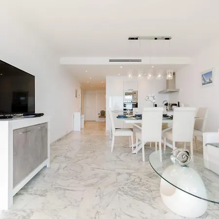 On La Croisette Deluxe 2 Bedrooms 2 Baths Lägenhet *